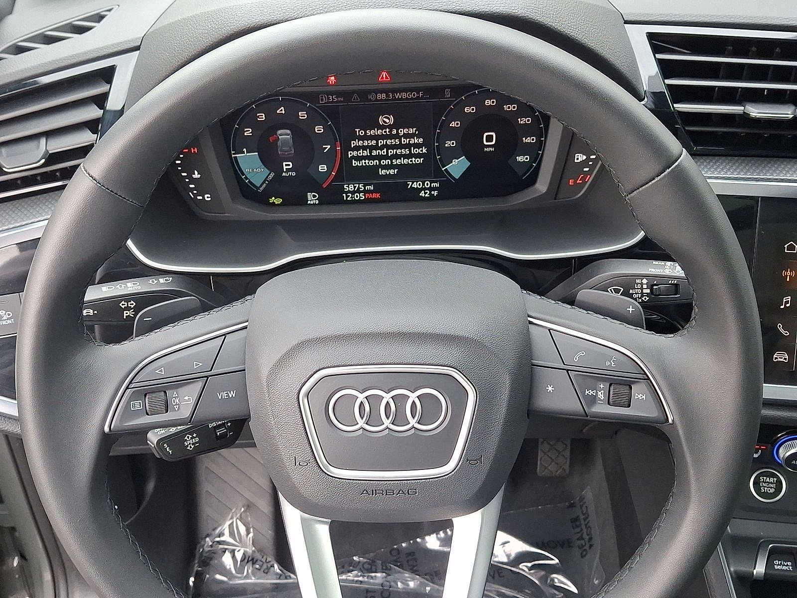 Thumbnail: 2025 Audi Q3 - 16