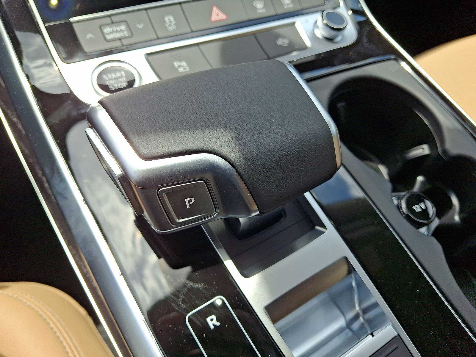 Thumbnail: 2026 Audi Q7 - 21