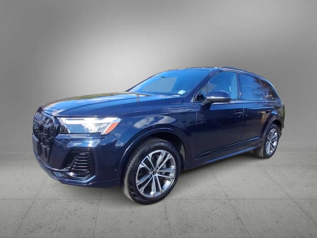 Certified 2025 Audi Q7 Premium SUV