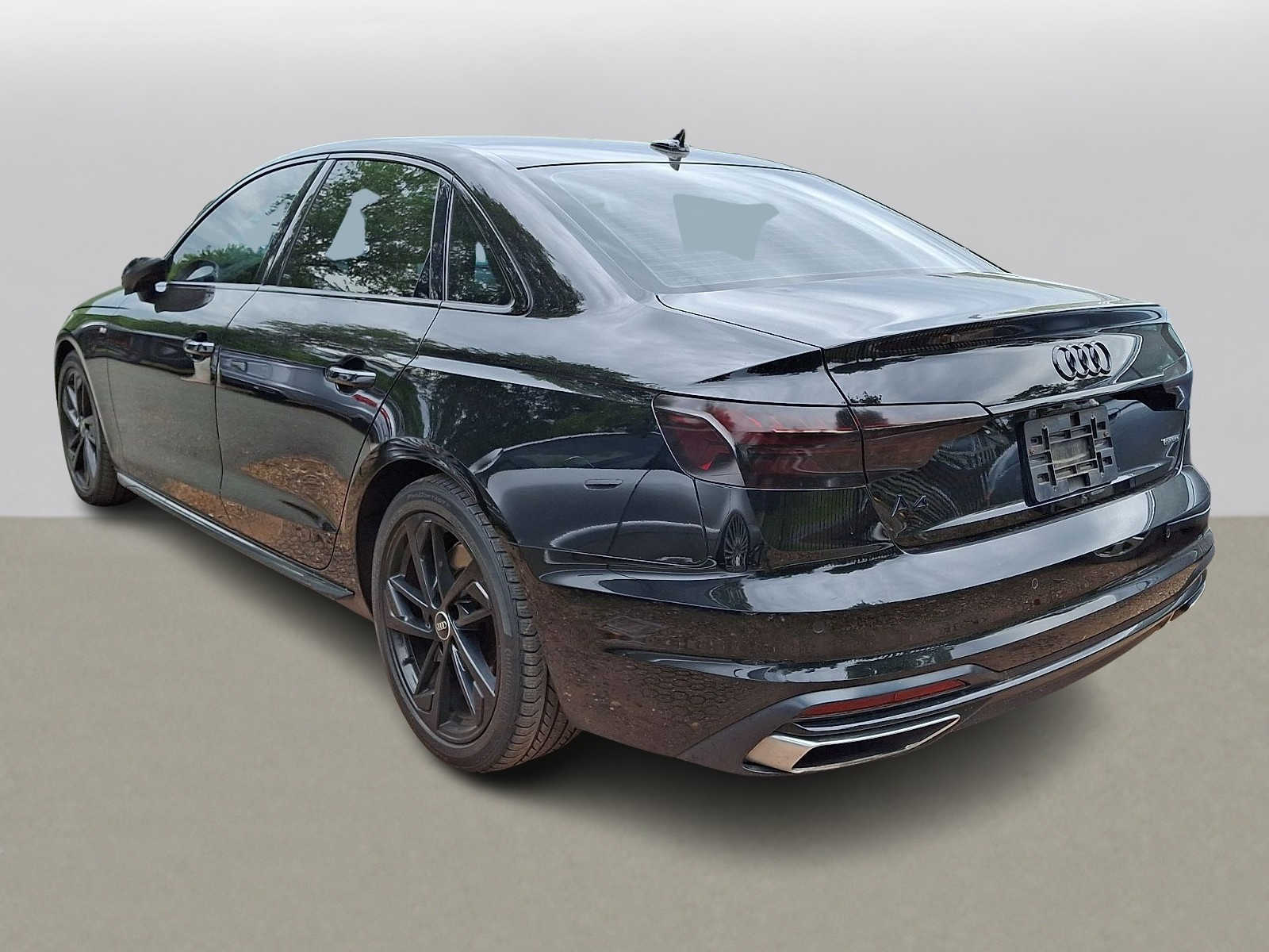 Thumbnail: 2021 Audi A4 - 4