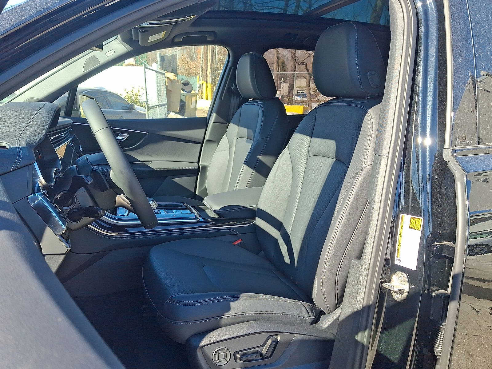 Thumbnail: 2026 Audi Q7 - 13