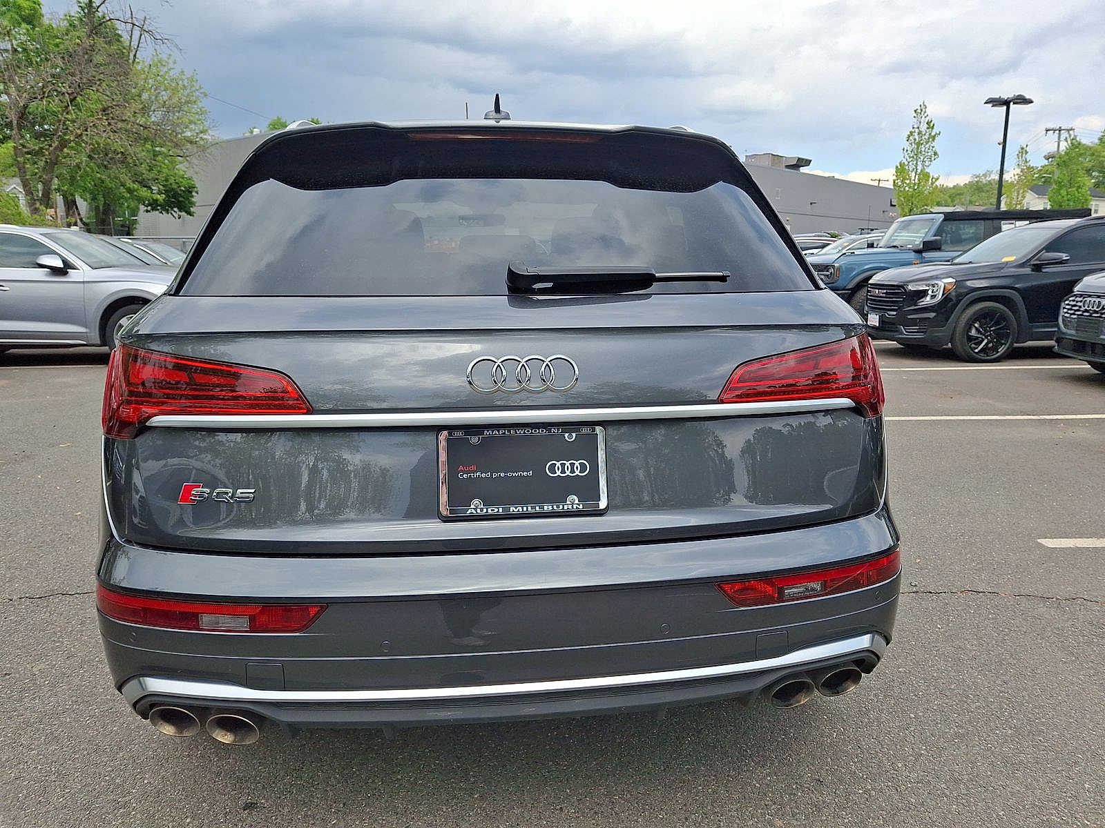 Thumbnail: 2023 Audi SQ5 - 19