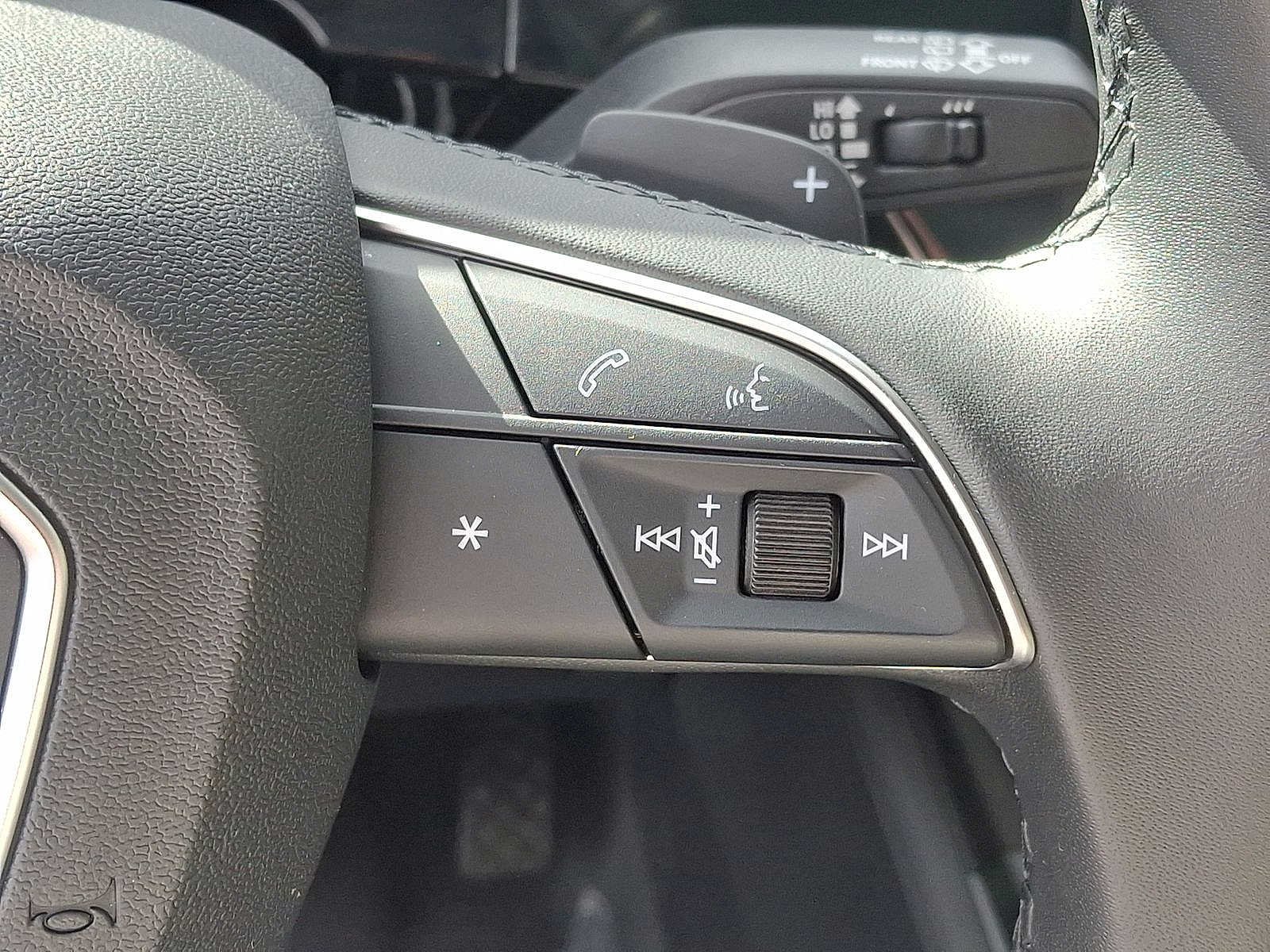 Thumbnail: 2025 Audi Q3 - 18