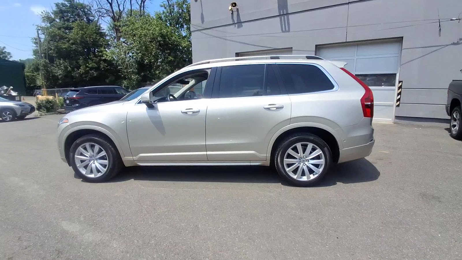 Thumbnail: 2018 Volvo XC90 - 4