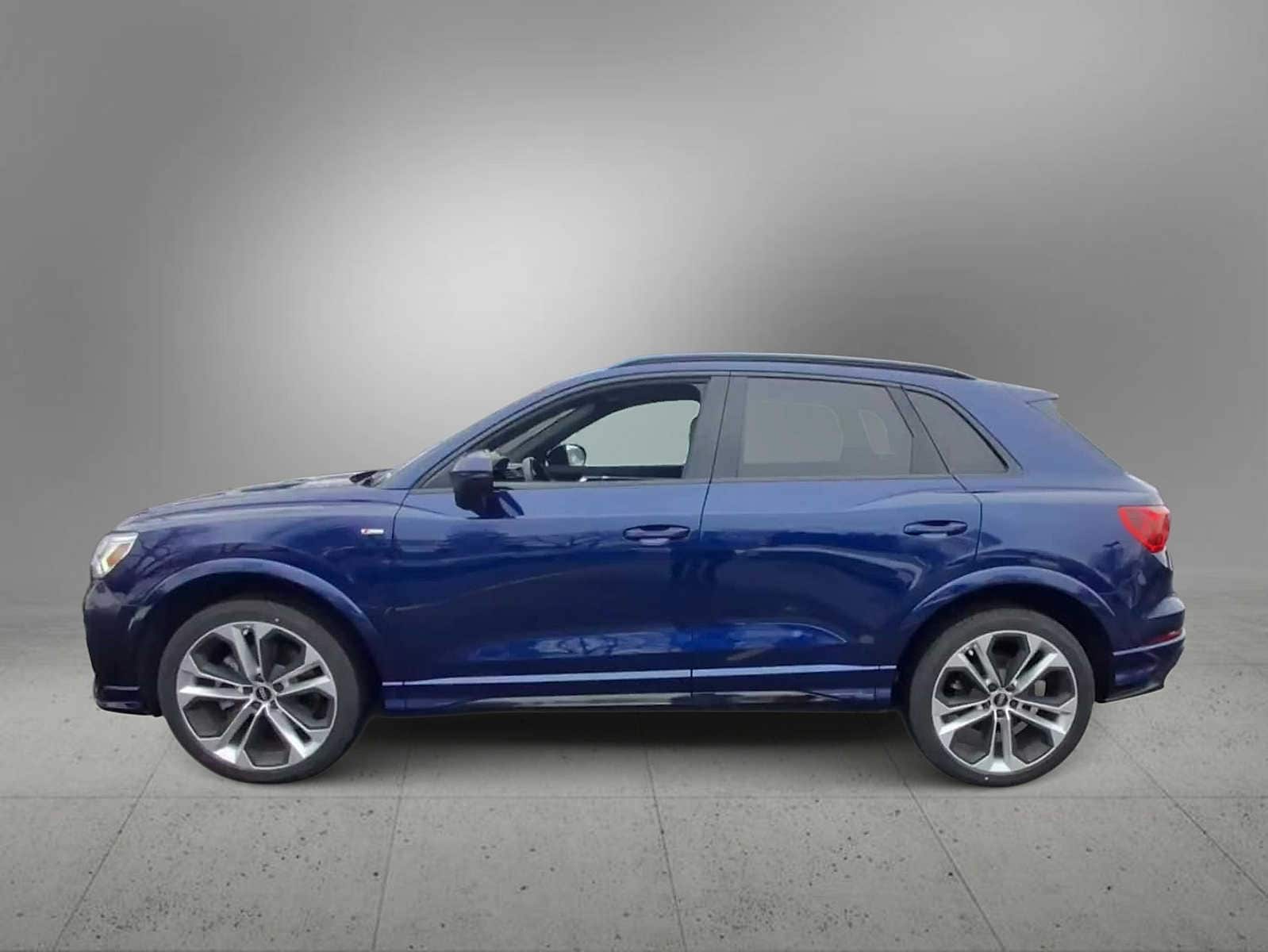 Thumbnail: 2022 Audi Q3 - 4