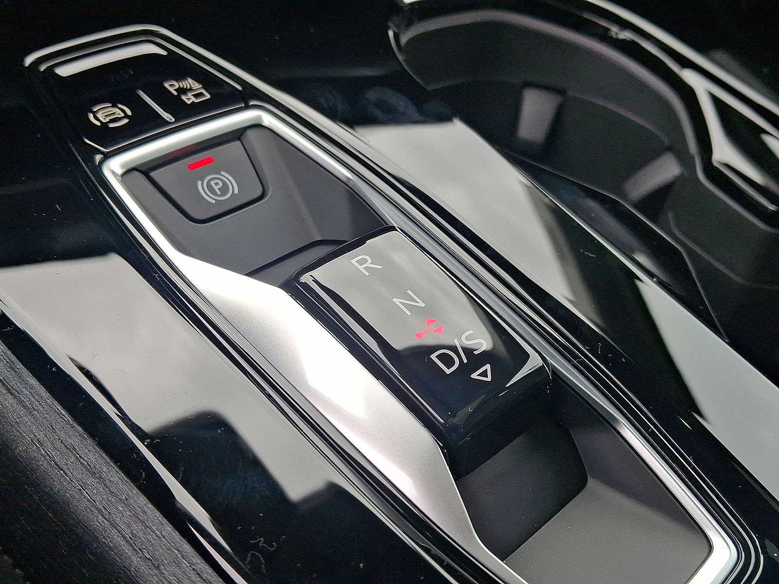 Thumbnail: 2025 Audi A5 - 13