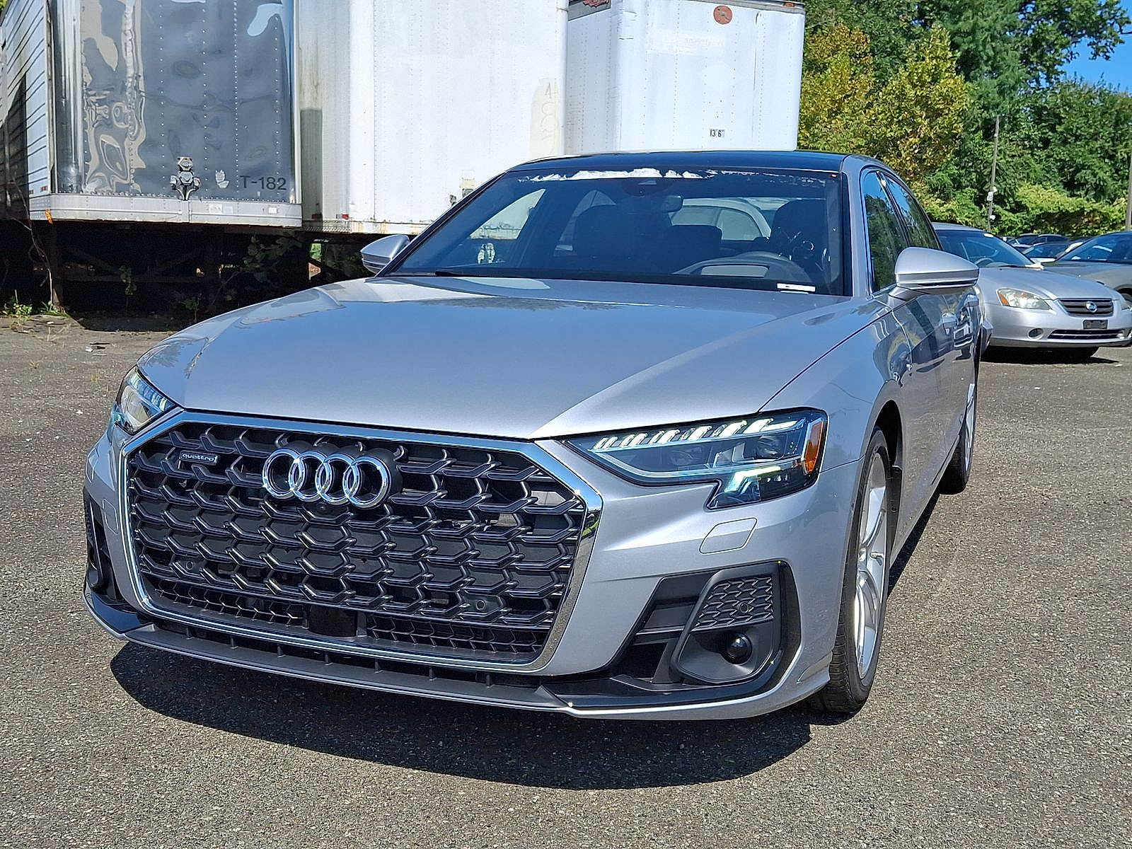 Thumbnail: 2025 Audi A8 - 10