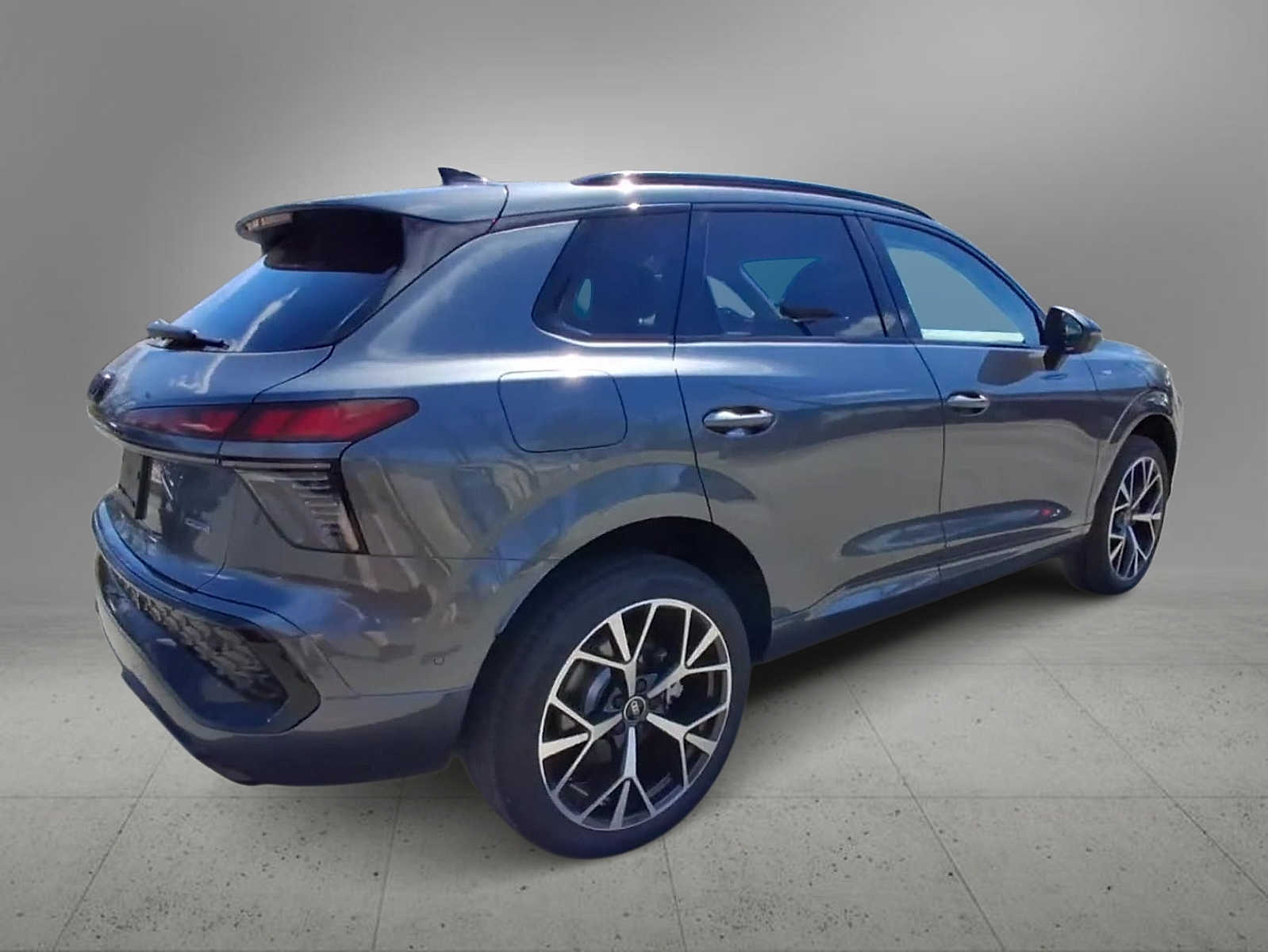 Thumbnail: 2026 Audi Q3 - 8