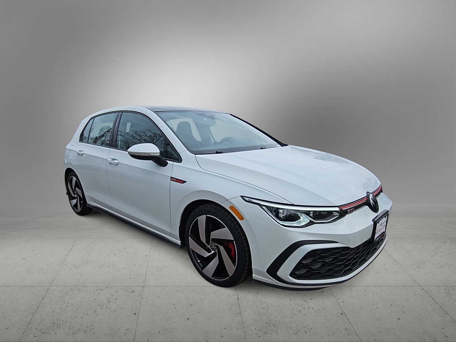 Thumbnail: 2023 Volkswagen Golf - 2