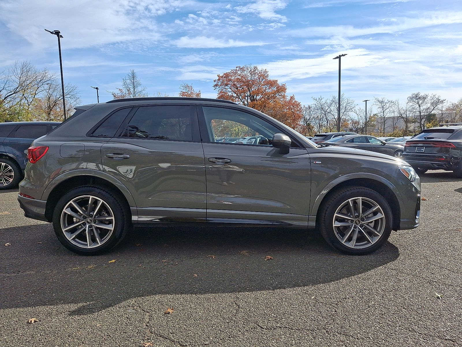 Thumbnail: 2025 Audi Q3 - 26