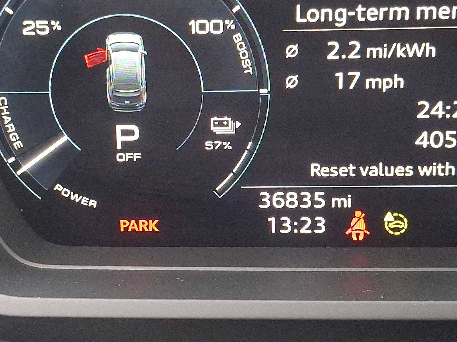 Thumbnail: 2022 Audi Q4 e-tron - 13