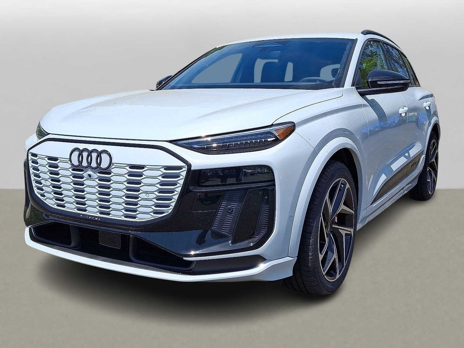 2025 Audi SQ6 e-tron Premium Plus -
                  Maplewood, NJ