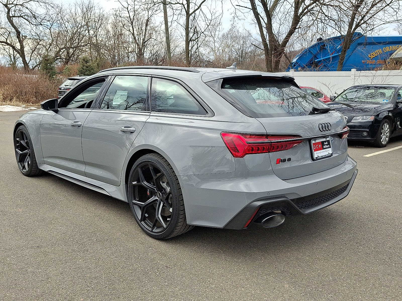 Thumbnail: 2026 Audi RS 6 - 12