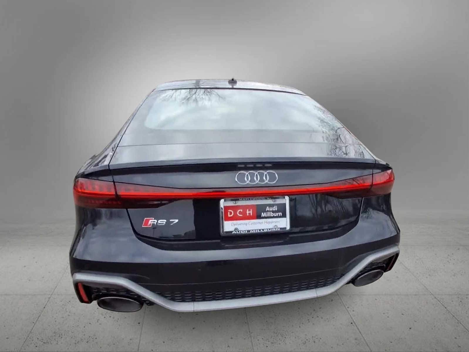 Thumbnail: 2026 Audi RS 7 - 7