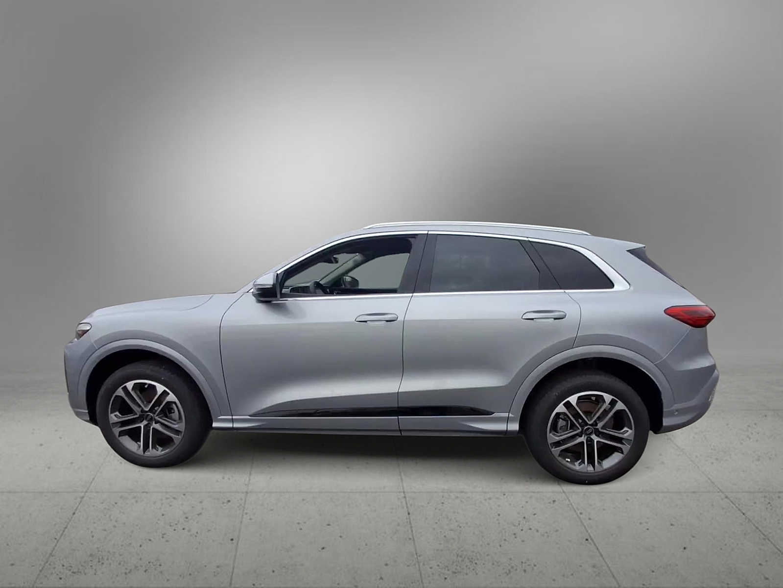 Thumbnail: 2025 Audi Q5 - 5