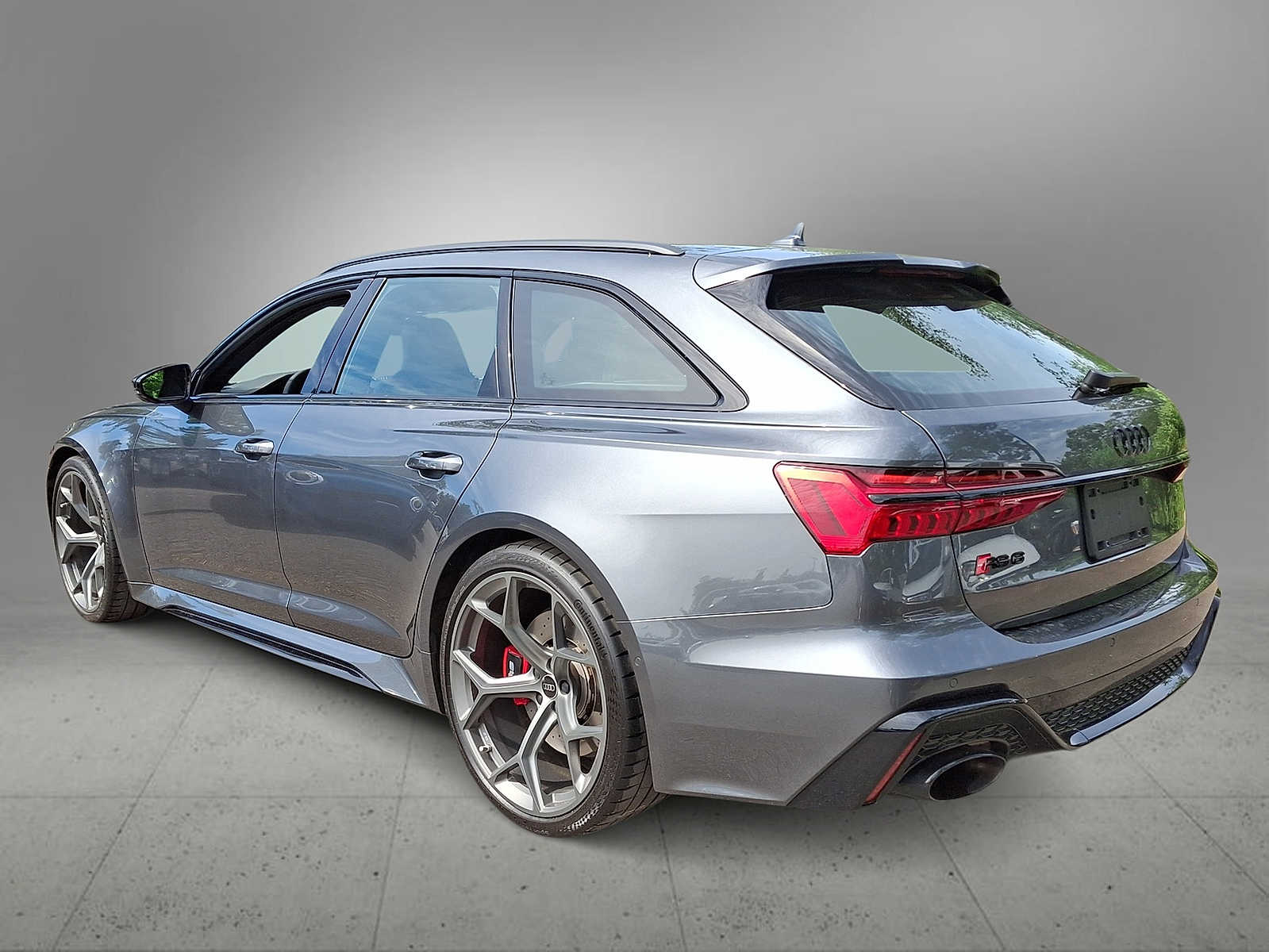 Thumbnail: 2026 Audi RS 6 - 5