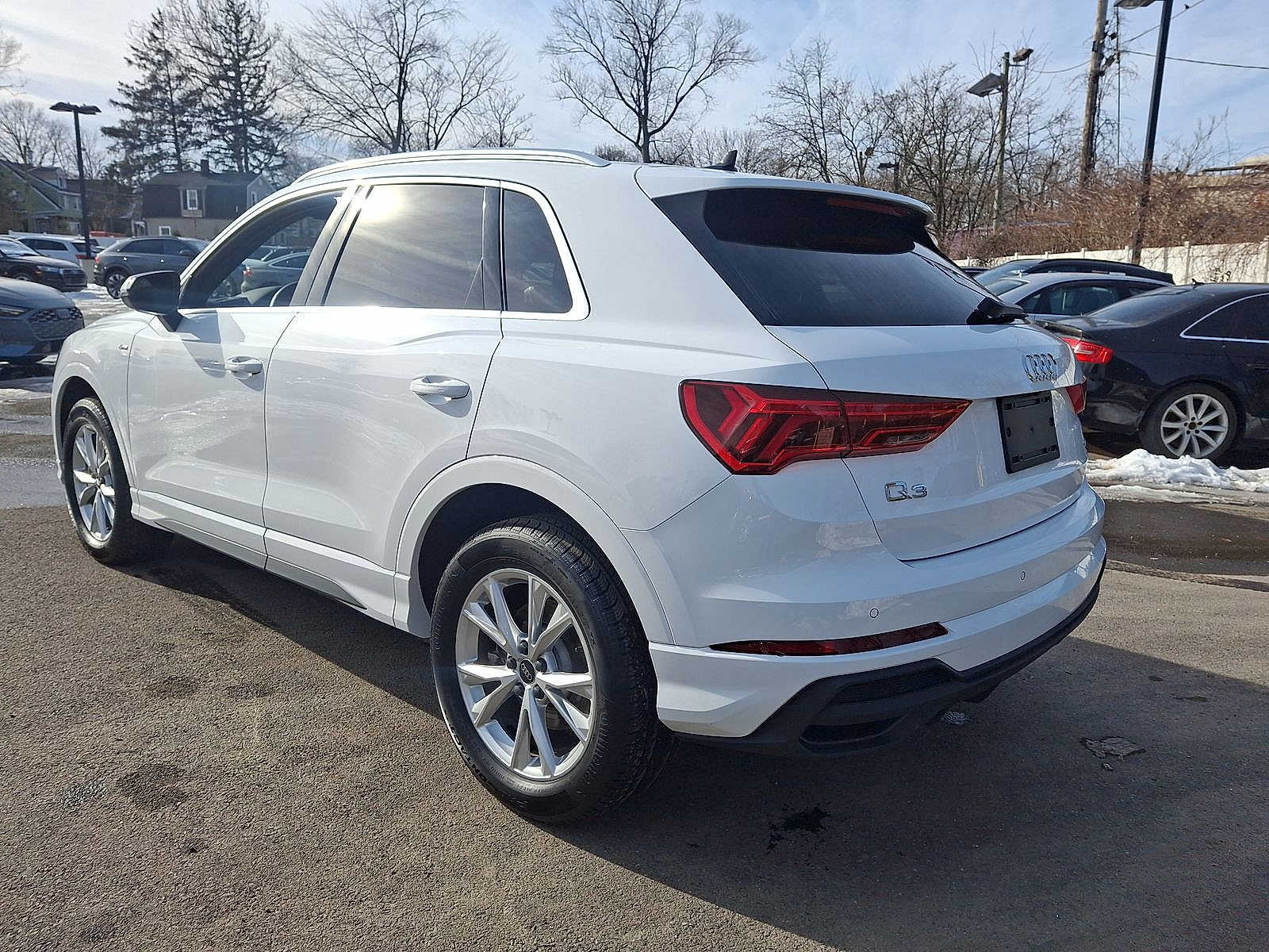 Thumbnail: 2025 Audi Q3 - 22