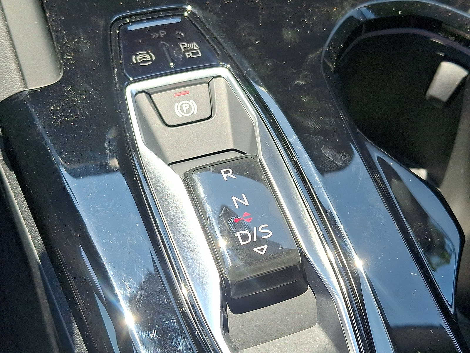 Thumbnail: 2025 Audi Q5 - 15