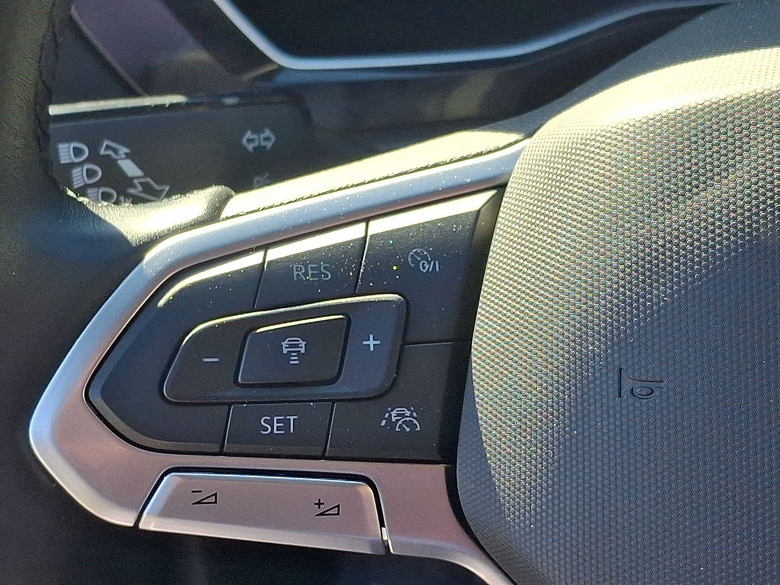 Thumbnail: 2022 Volkswagen Jetta - 17