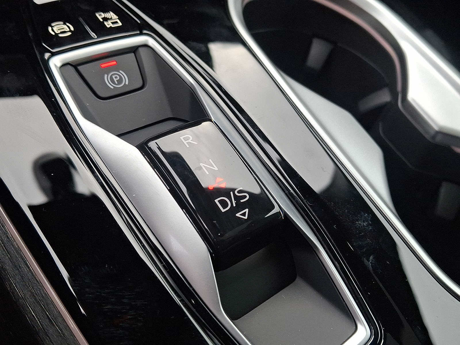 Thumbnail: 2026 Audi A6 - 14