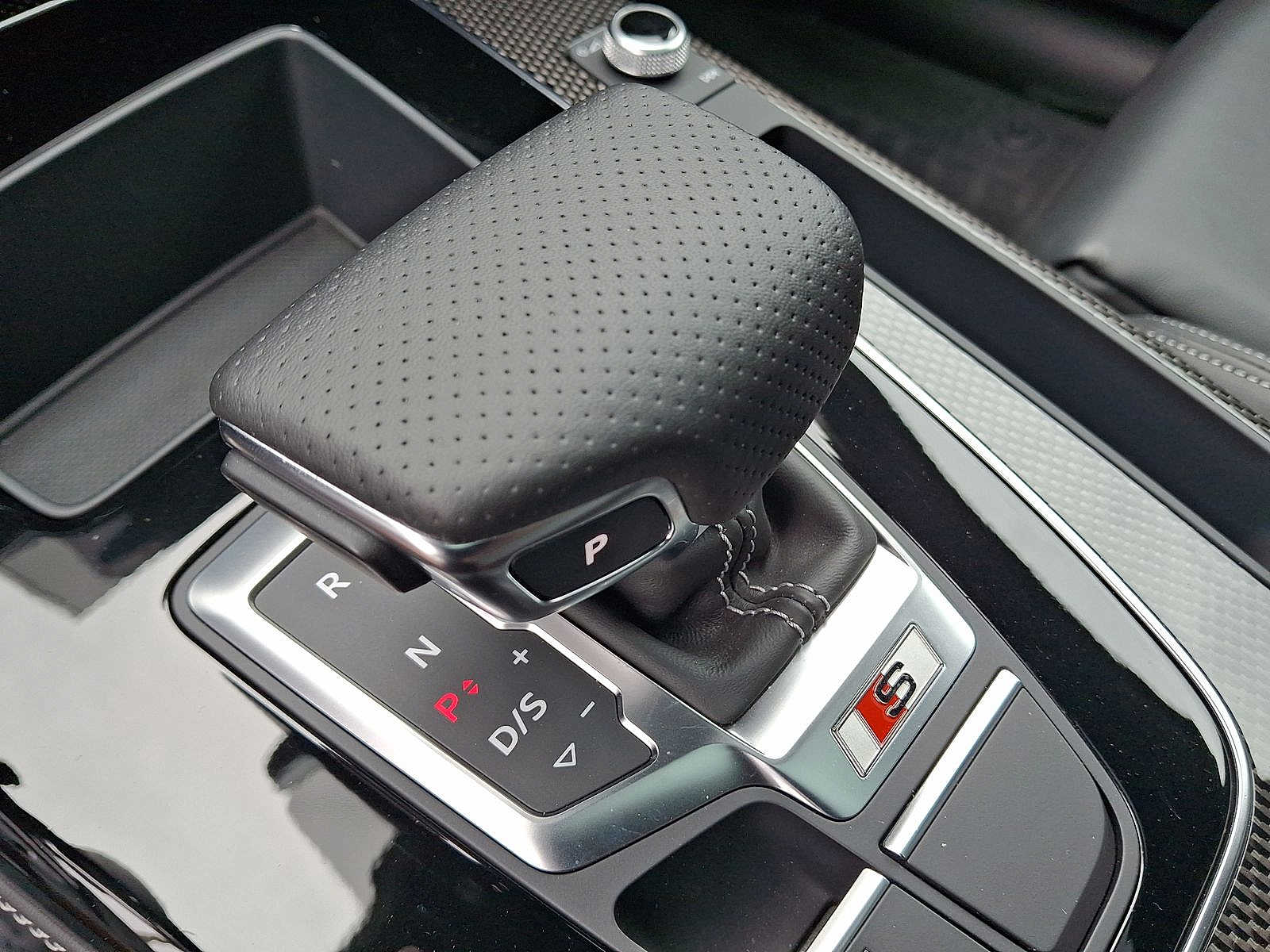 Thumbnail: 2023 Audi SQ5 - 11