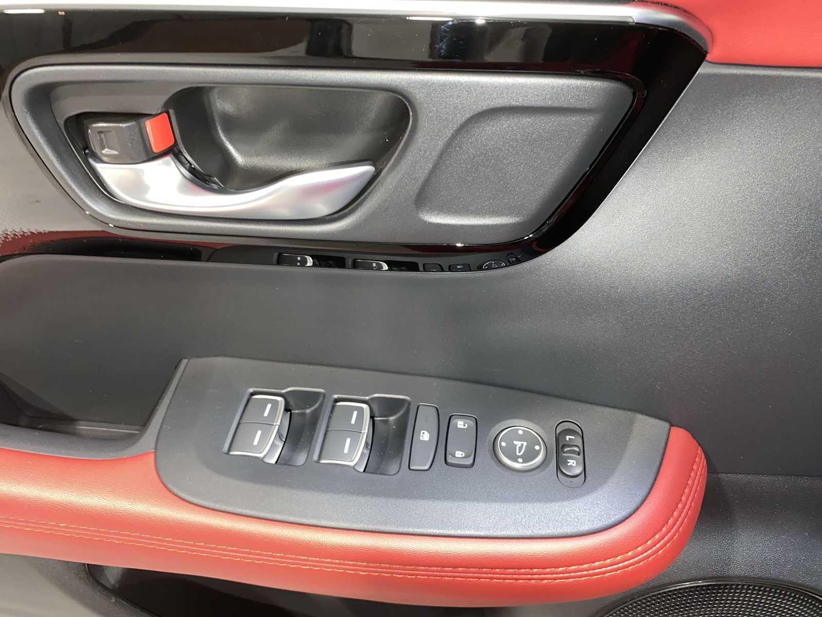 Thumbnail: 2025 Acura ADX - 23