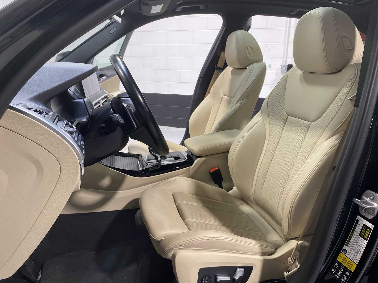 Thumbnail: 2022 BMW X3 - 11