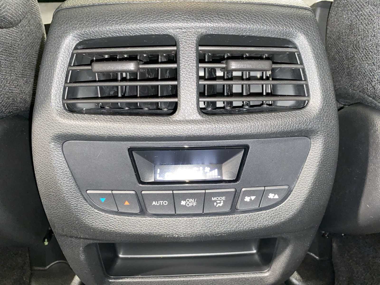 Thumbnail: 2022 Honda Pilot - 25