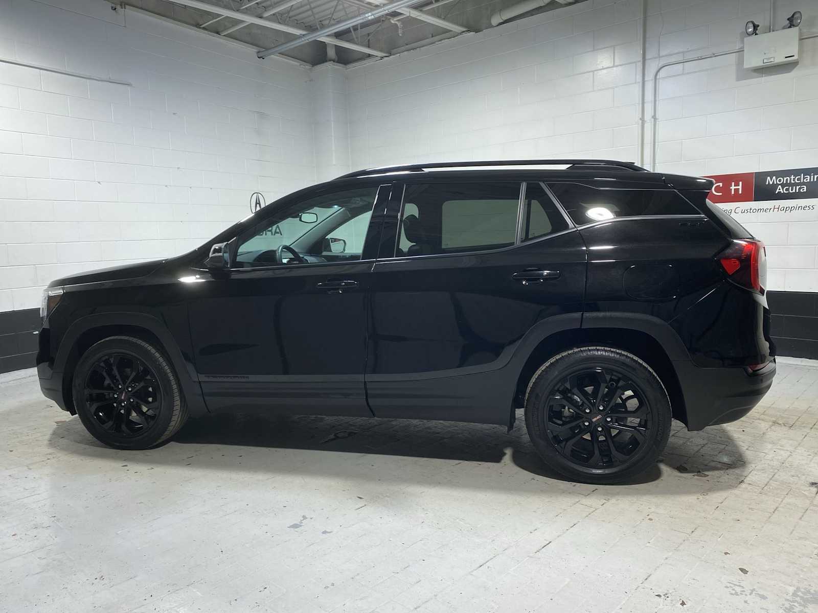 Thumbnail: 2022 GMC Terrain - 3