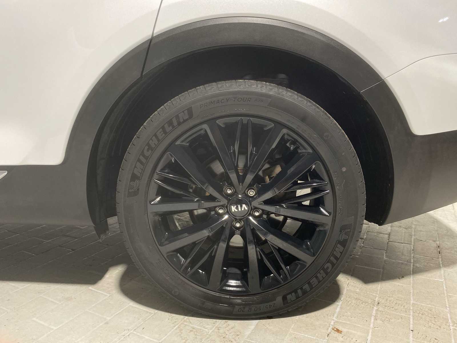 Thumbnail: 2020 Kia Telluride - 8