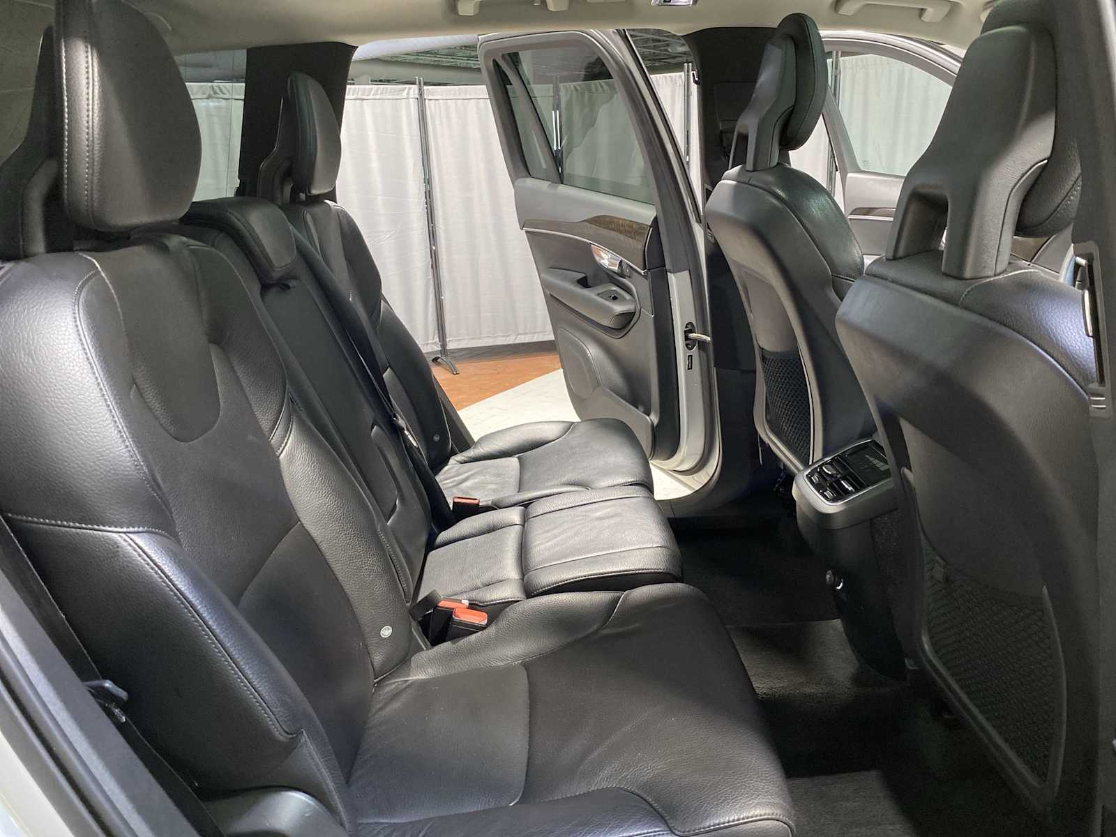 Thumbnail: 2017 Volvo XC90 - 13