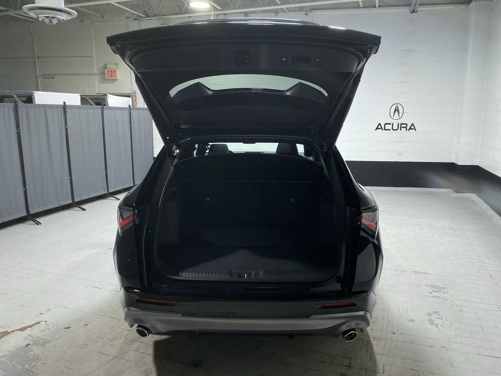 Thumbnail: 2025 Acura ADX - 19