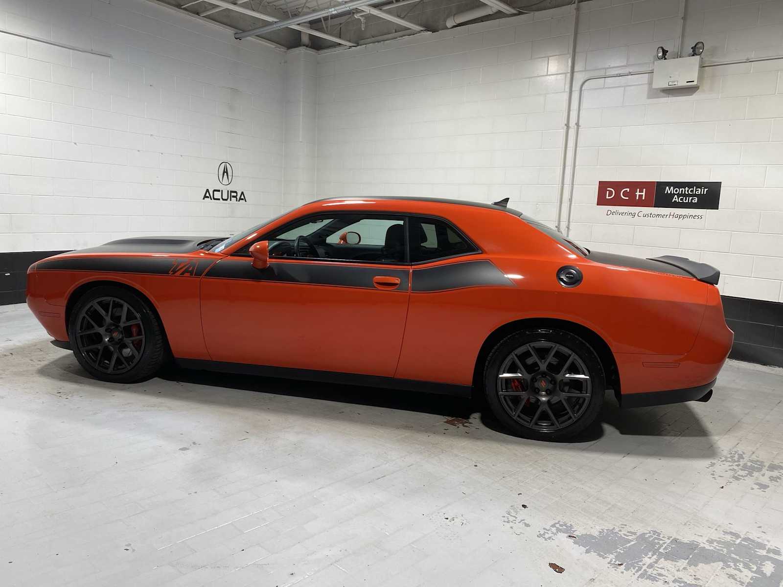 Thumbnail: 2018 Dodge Challenger - 3