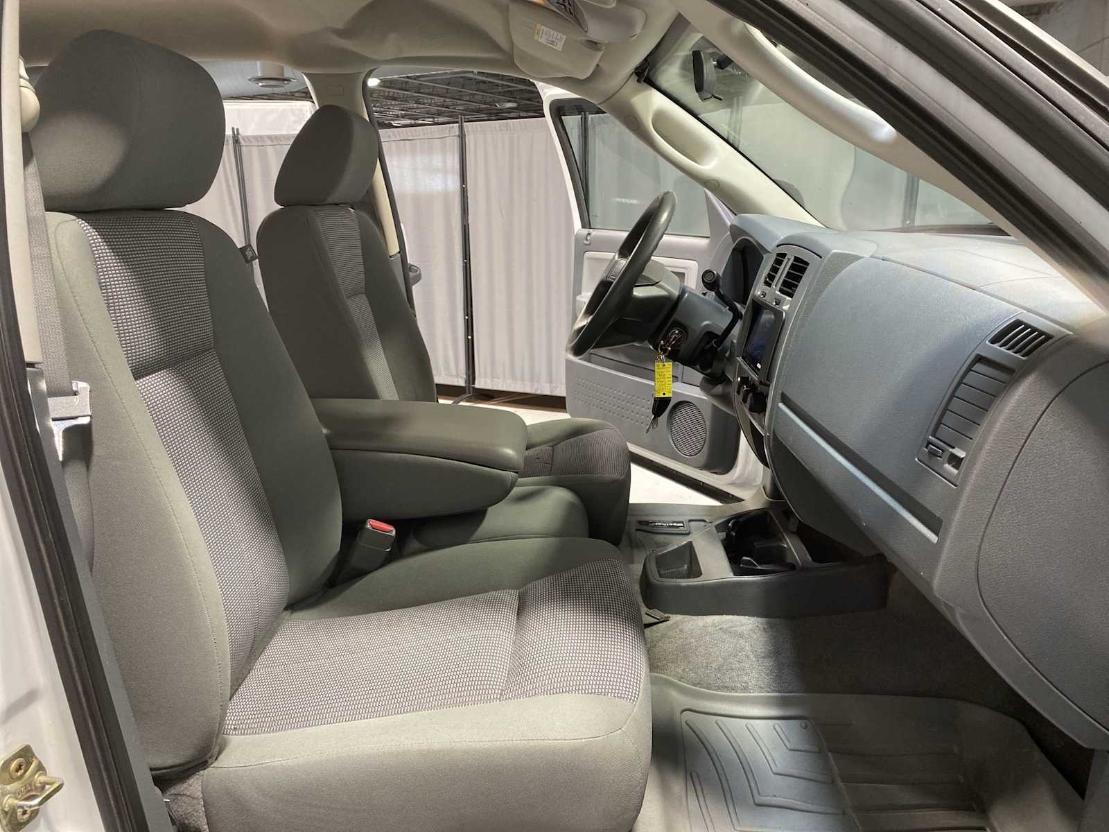 Thumbnail: 2007 Dodge Dakota - 14