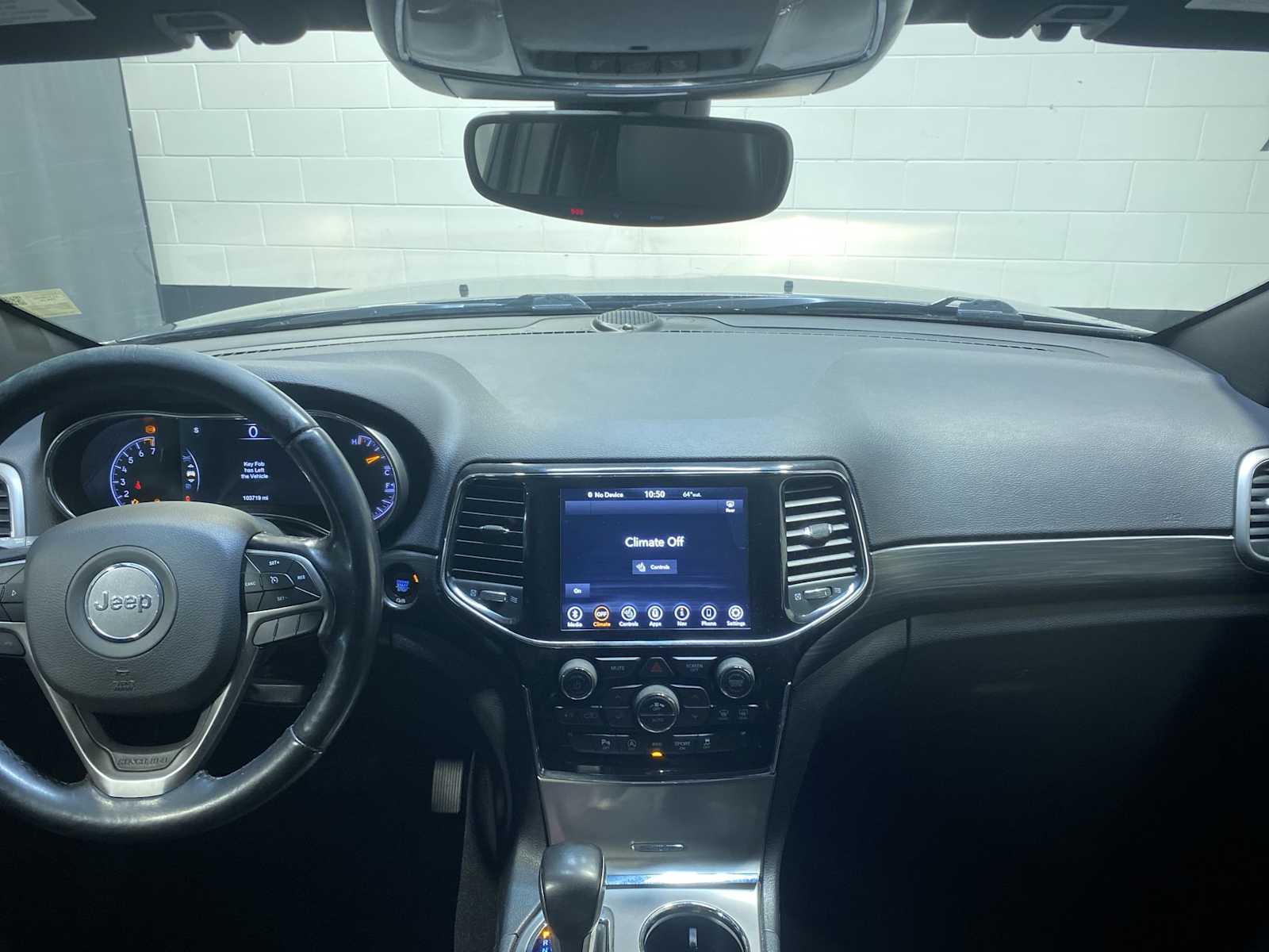 Thumbnail: 2020 Jeep Grand Cherokee - 10