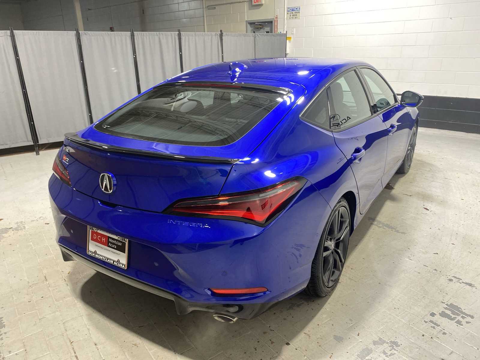 Thumbnail: 2025 Acura Integra - 26