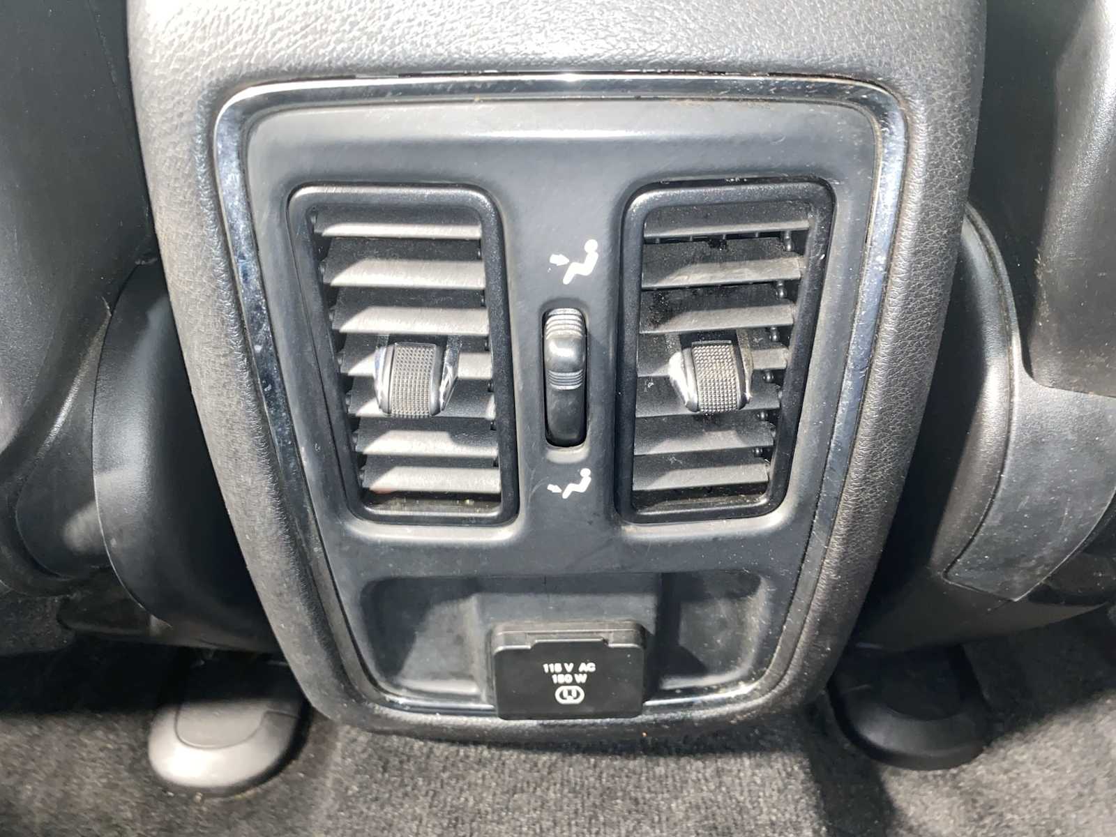 Thumbnail: 2014 Jeep Grand Cherokee - 25