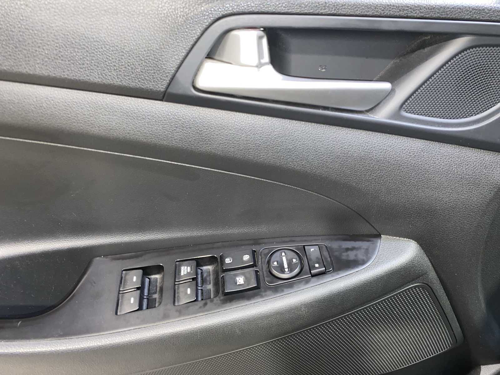 Thumbnail: 2019 Hyundai Tucson - 23
