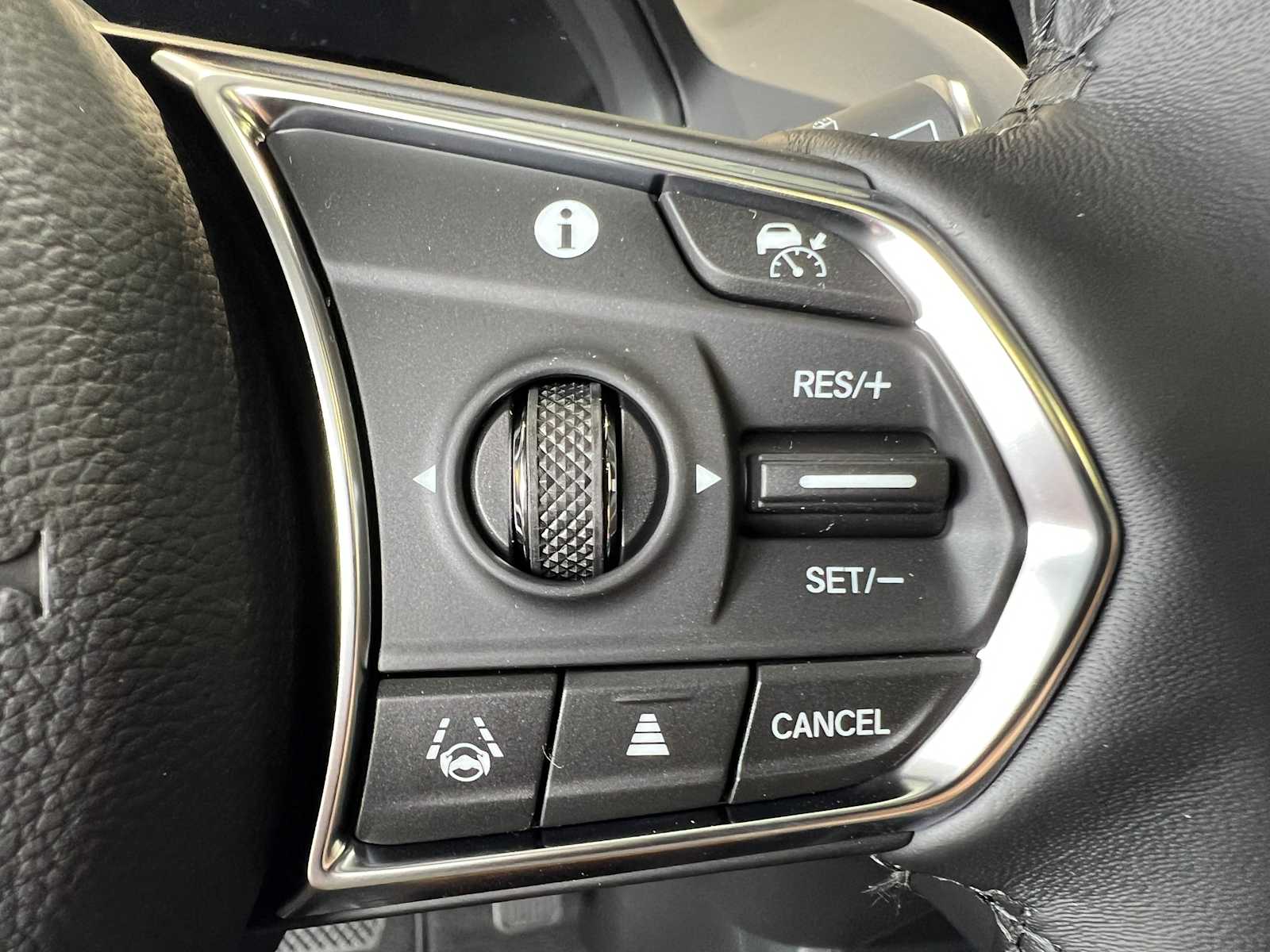 Thumbnail: 2026 Acura RDX - 15