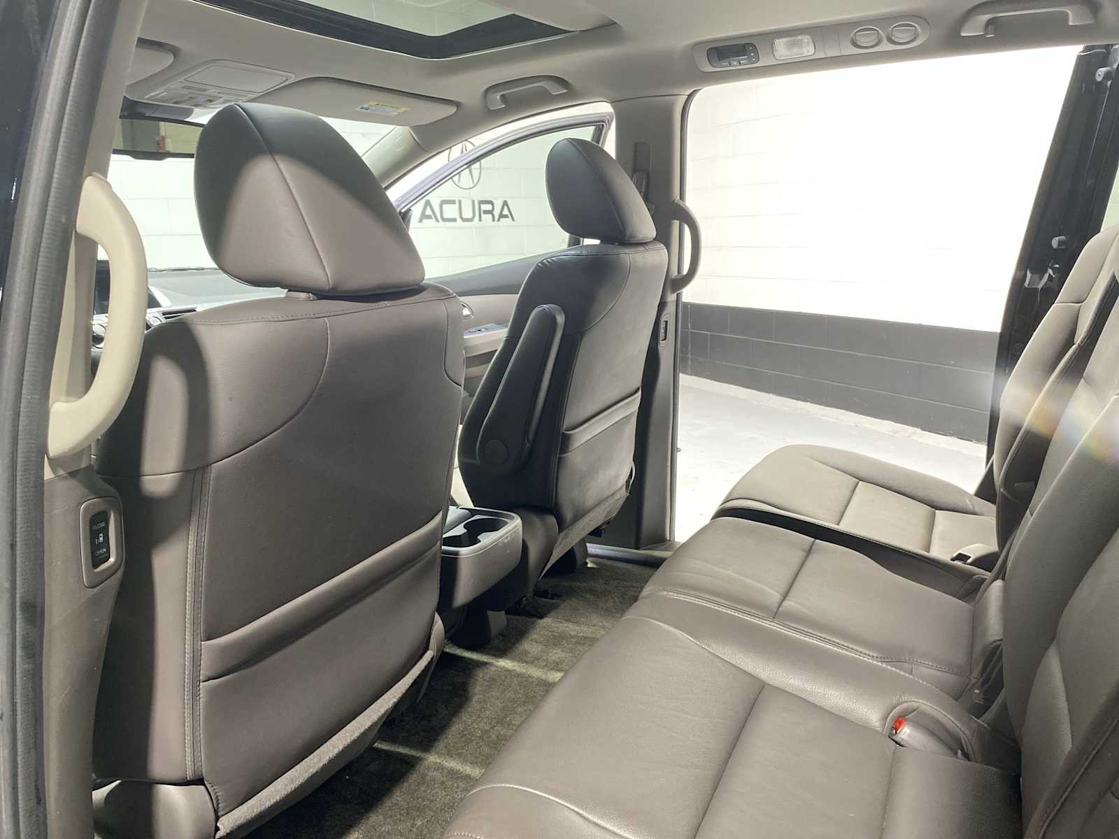Thumbnail: 2014 Honda Odyssey - 12