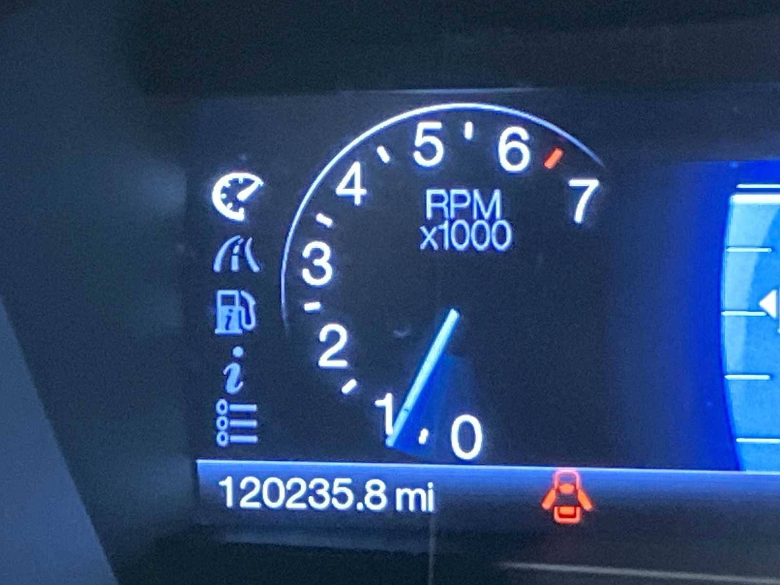 Thumbnail: 2014 Ford Fusion - 18