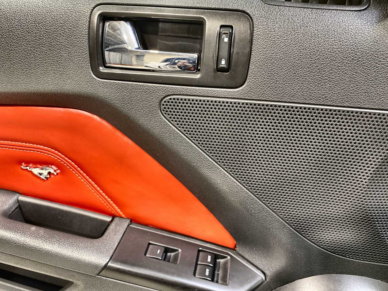 2014 Ford Mustang GT Premium 23