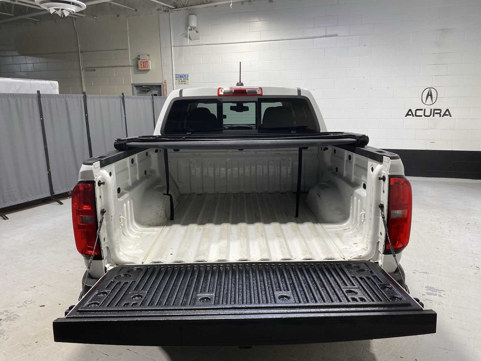 Thumbnail: 2018 Chevrolet Colorado - 19