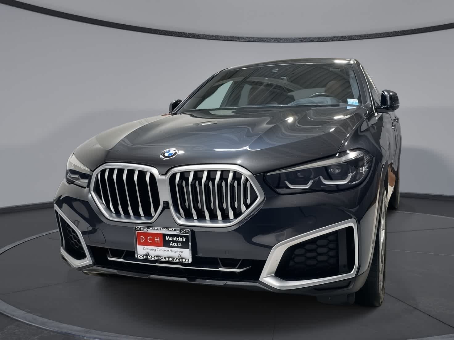 2022 BMW X6 xDrive40i Hero Image