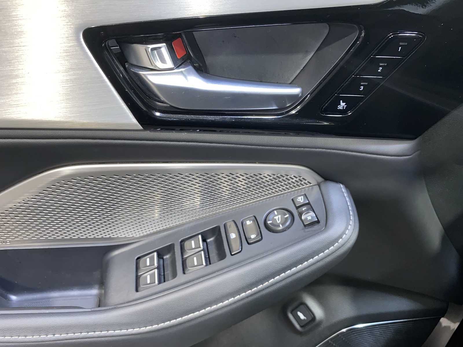 Thumbnail: 2024 Acura MDX - 23