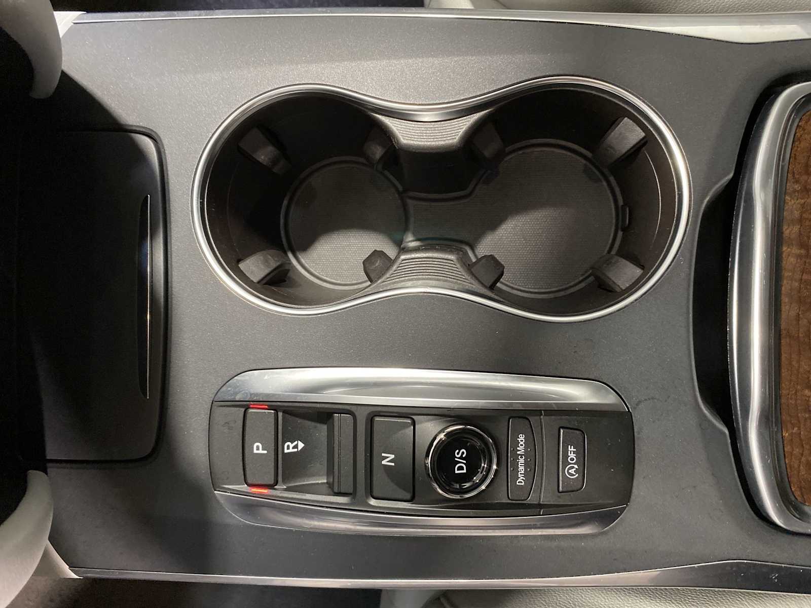 Thumbnail: 2019 Acura MDX - 17