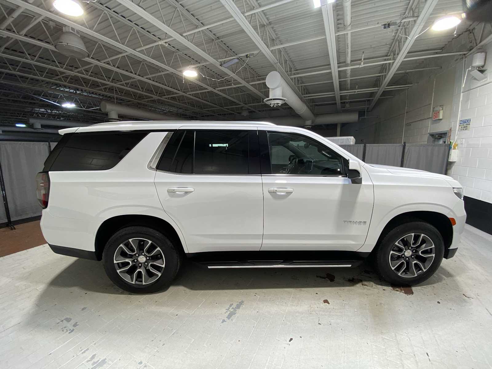 Thumbnail: 2023 Chevrolet Tahoe - 27