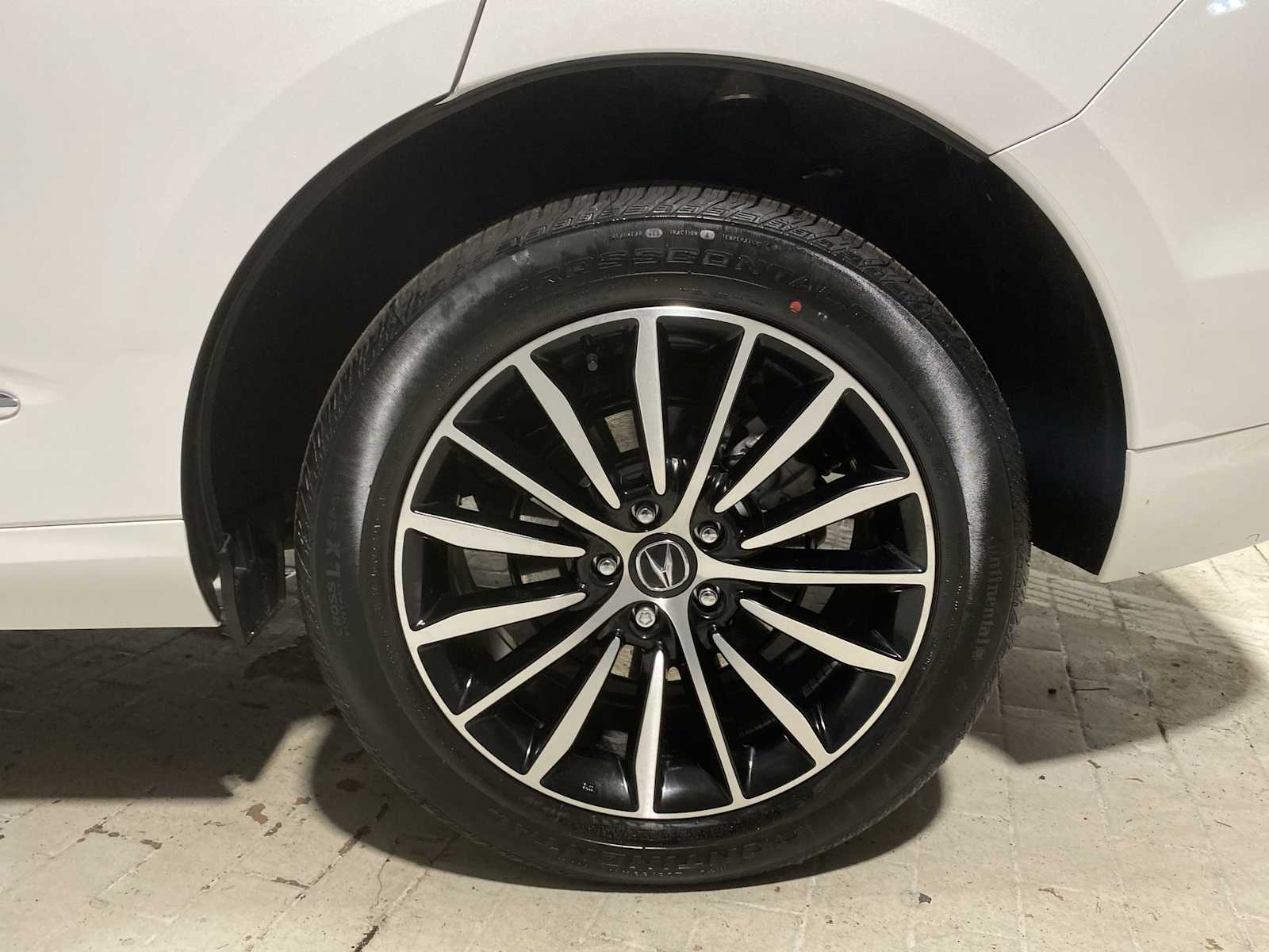 Thumbnail: 2025 Acura RDX - 8