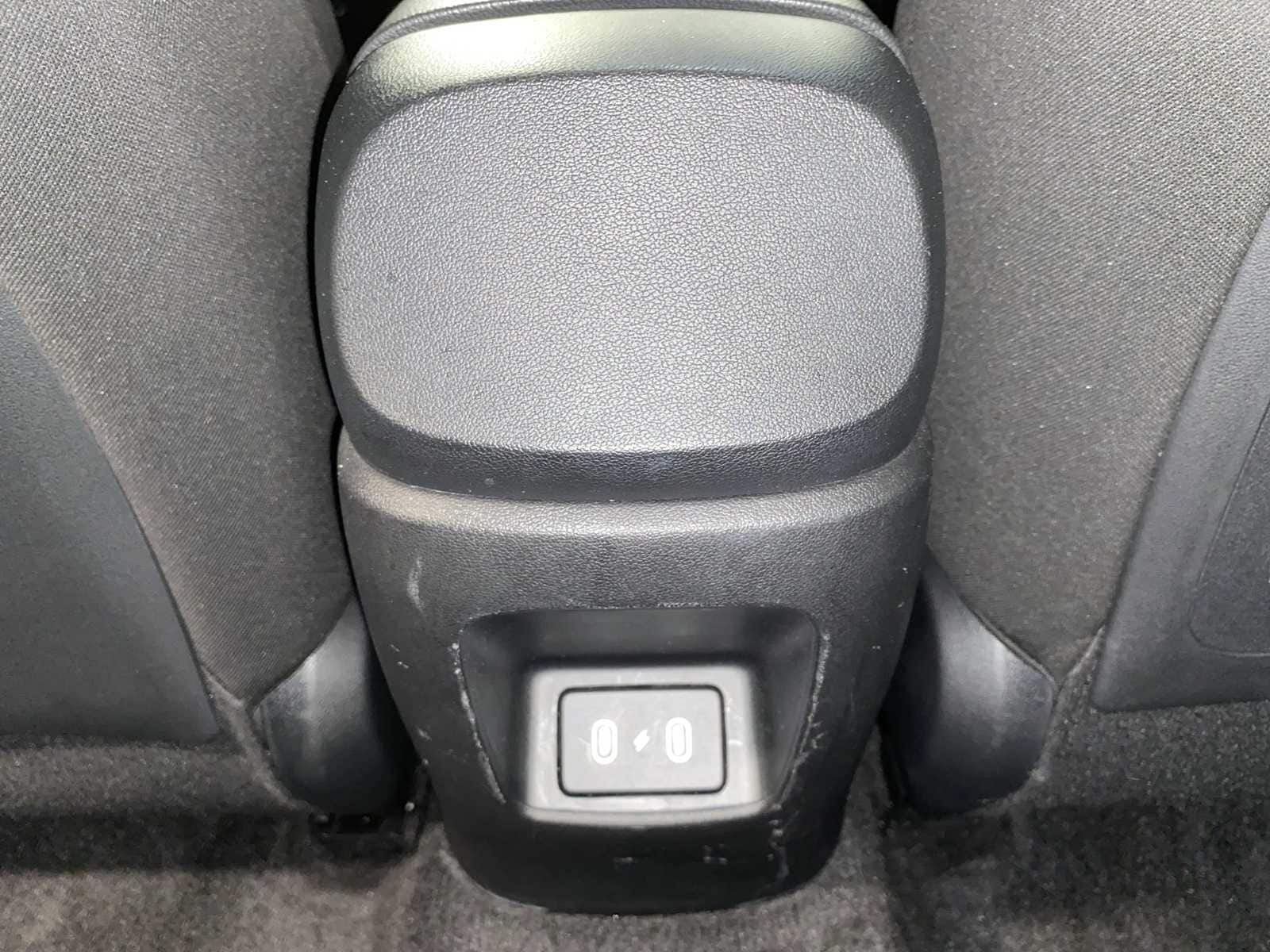 Thumbnail: 2024 Hyundai Elantra - 25