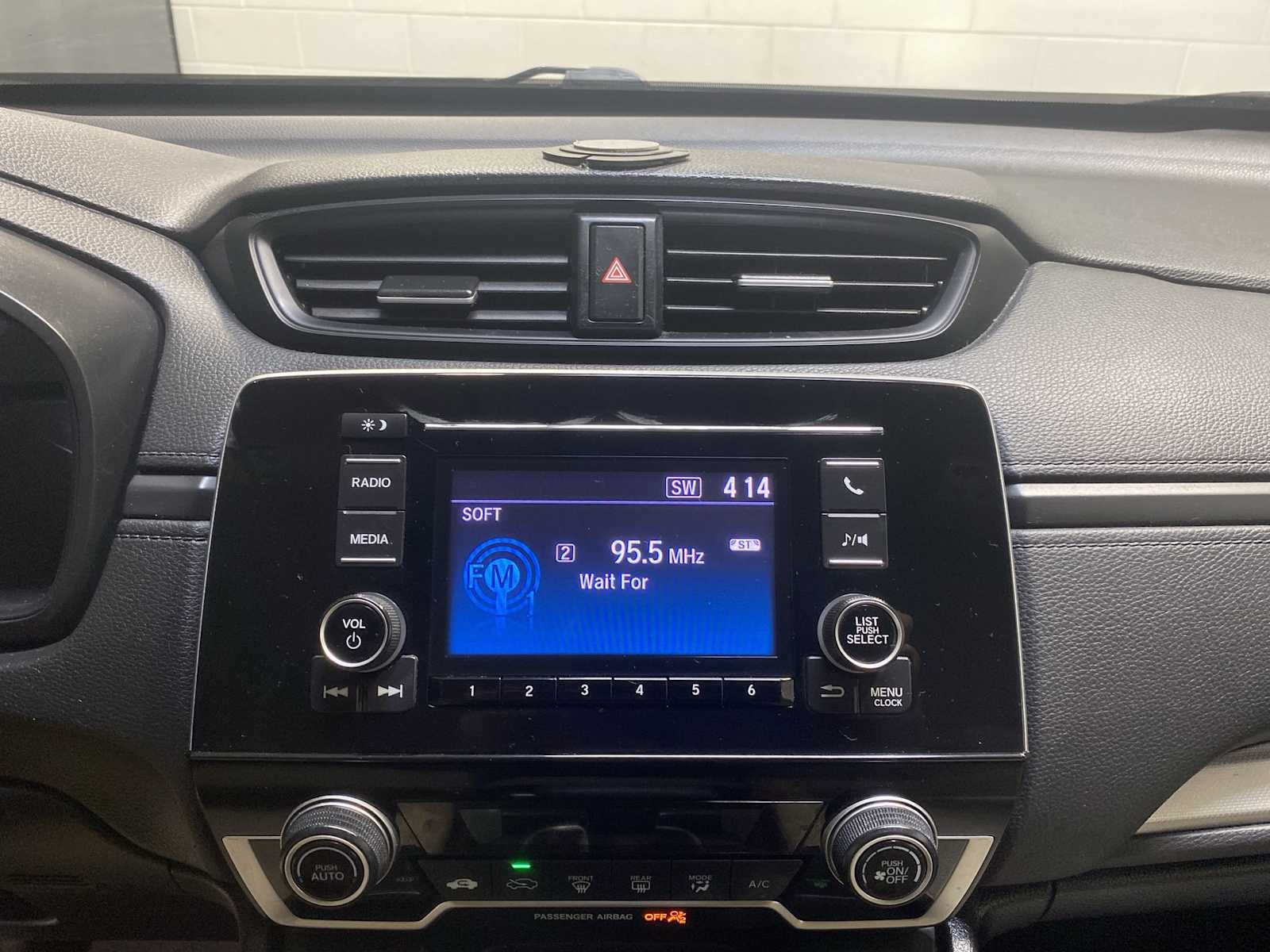 Thumbnail: 2018 Honda CR-V - 16